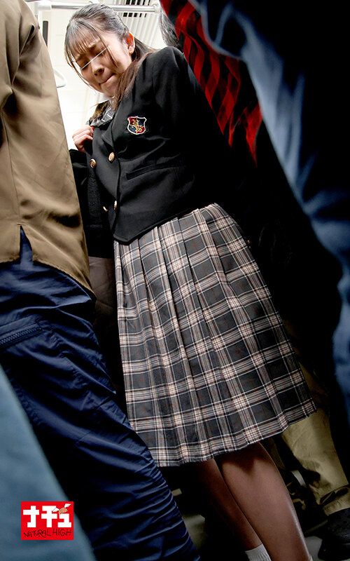 ロングスカート女学生羞恥2 初イキ潮でびしょ濡れになるまで制服を汚しまくれ！ 推定155cm/ちくび高感度娘 画像2