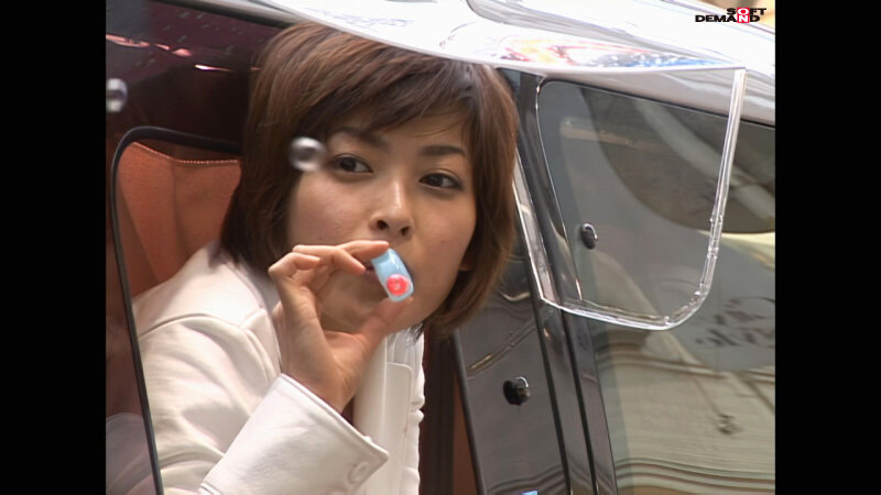 【AIリマスター】顔は日本カラダは車中！！ 夏目ナナ 画像15