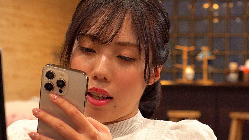 バレたらマズイ状況でこっそり吐息を漏らす 働くオンナのパンスト角オナニー 画像7