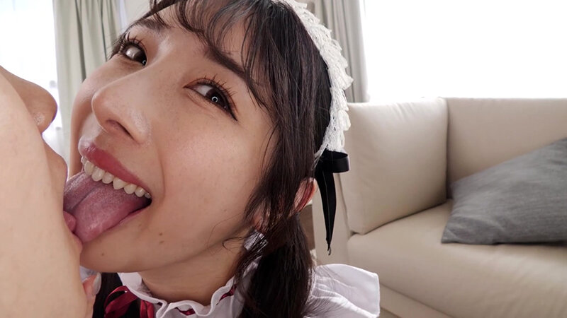 【4K】自慢のご奉仕メイドと杭打ち騎乗位SEX 小野坂ゆいか 画像2