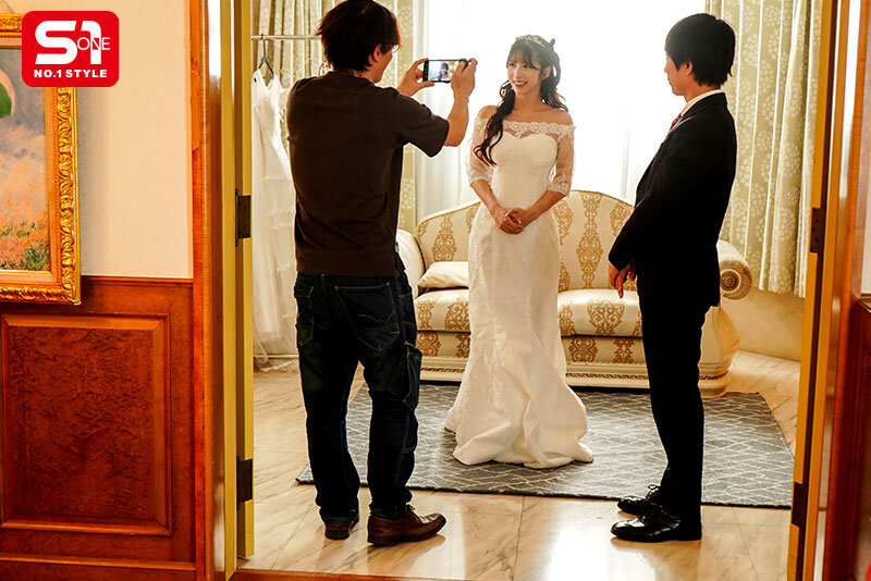 結婚式間近の花嫁、新郎との愛あるSEXよりも男性ウェディングプランナーから無理やり犯●れるほうがま●こビチャ濡れでイキまくる。 七ツ森りり 画像9