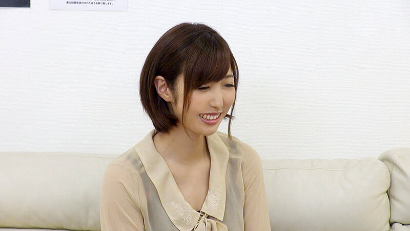 生まれて初めての人妻風俗面接 水野朝陽 画像1