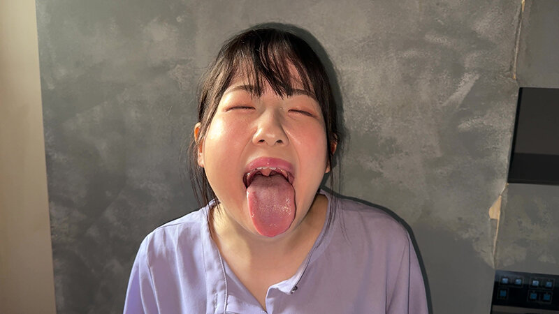 【個人撮影】谷田かりなの舌ブラシで「汚舌苔」採取 画像3