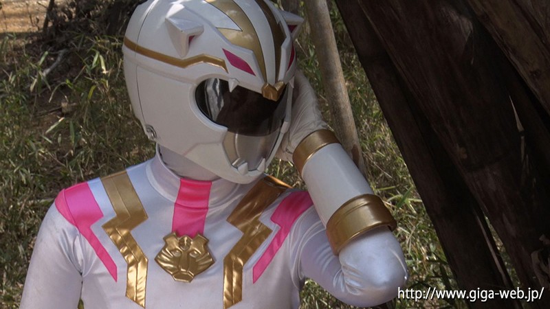 ヒロインハンティング 強獣戦隊ワイルドレンジャー 狩猟ゲームの獲物にされたワイルドホワイト 泉りおん 画像4