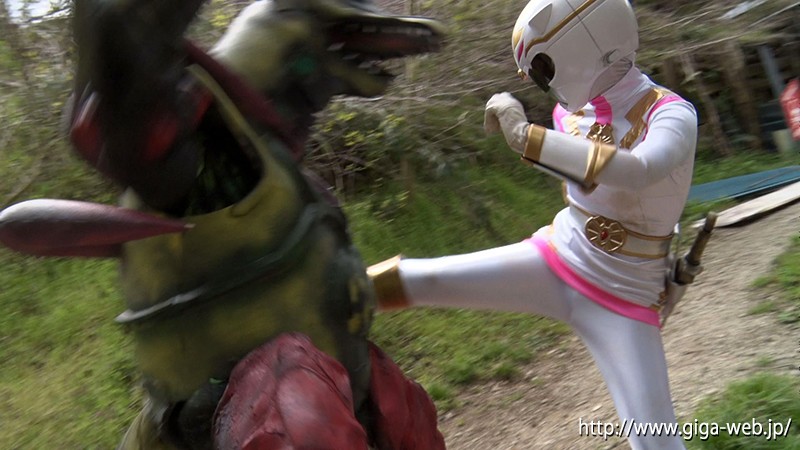 ヒロインハンティング 強獣戦隊ワイルドレンジャー 狩猟ゲームの獲物にされたワイルドホワイト 泉りおん 画像5