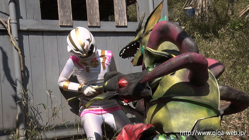 ヒロインハンティング 強獣戦隊ワイルドレンジャー 狩猟ゲームの獲物にされたワイルドホワイト 泉りおん 画像7