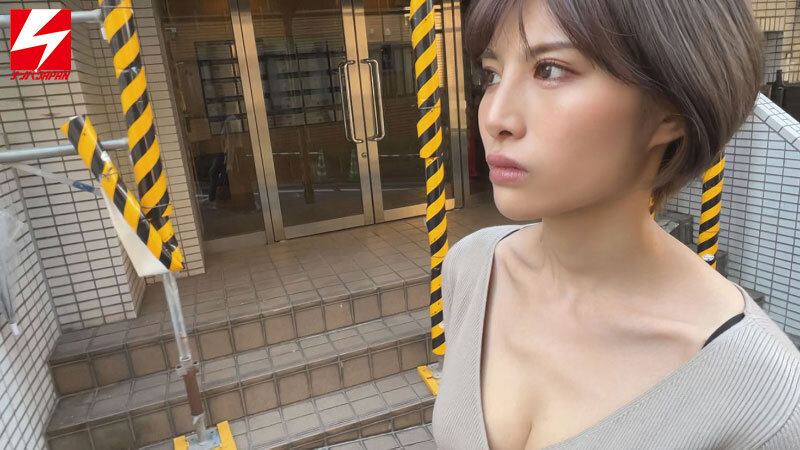 マッチングアプリでゲット！！ 即マン！美ボディ人妻は即効型の都合のイイ絶倫タダマンビッチだった。 ラブホ休憩2時間 5発射精！？ メイ 画像1