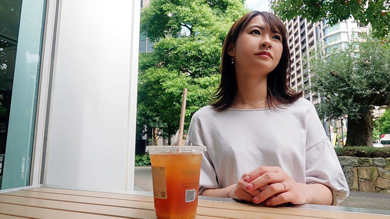 人妻の浮気心 東條なつ 画像1