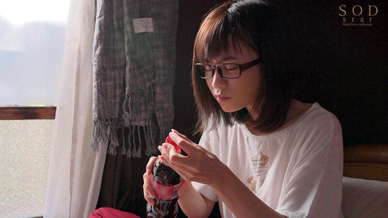 天宮花南 本番シーン - 数年ぶりに帰省すると、アラサーの姉は未だに自称家事手伝い（ニート）の喪女だった。 隠れ巨乳の姉（26） 天宮花南