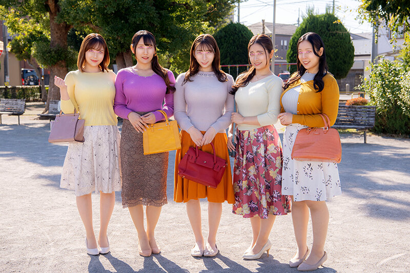 素人 企画単体 誘惑シーン - MM号青空王様ゲーム！ママ友&times;童貞男子！どんどん過激になるエッチな命令に濡れだした欲求不満オマ○コを童貞チ○ポが独り占め！！ハメまくりで中出し放題！！念願のハーレム筆おろし大乱交 inザ・マジックミラー