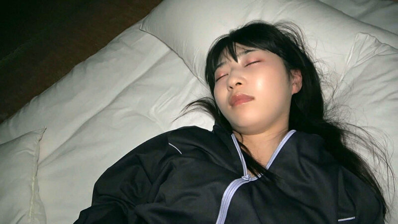 憧れの女に深夜のエロ行為をかける！一方的な想いに汚される乙女の白い肌！ 画像1