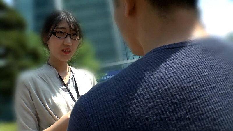 素人 企画単体 誘惑シーン - 韓国の街角ナンパ！長身スレンダー美女をナンパしてナシクズシ的なボディタッチ！ちょっと期待のむっつり心開花の美女と日韓交流戦！