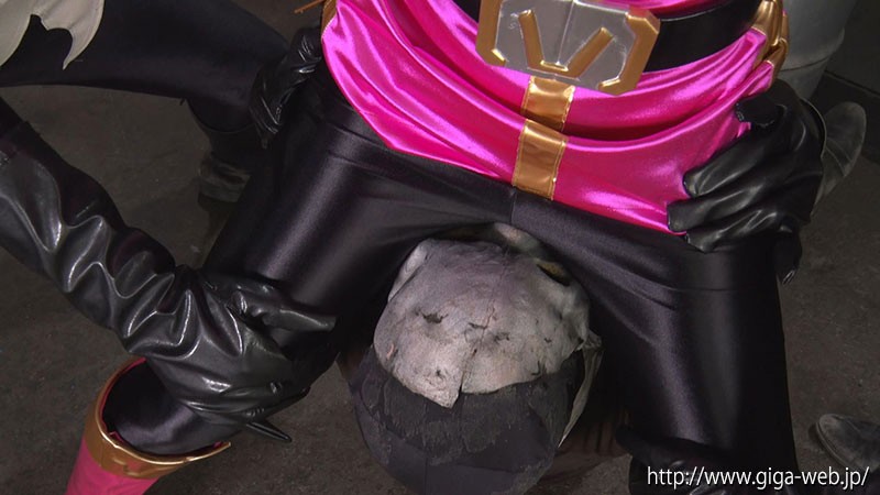 ヒロイン完コス陥落 星海戦隊カイザーファイブ 狙われたカイザーピンクの肉体 原美織 画像4