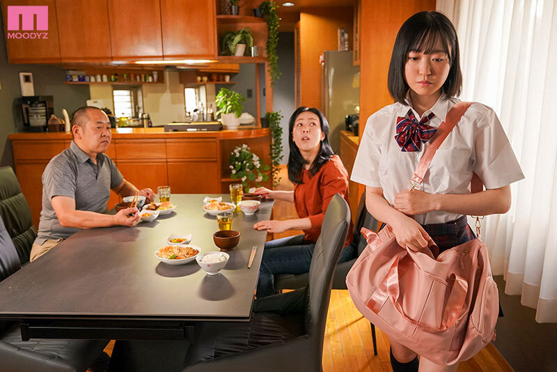 小栗みゆ ビジュアル - 妻が帰省した3日間上向き乳首に育ったスレンダー連れ子を一生分ヤリ貯めした。 小栗みゆ