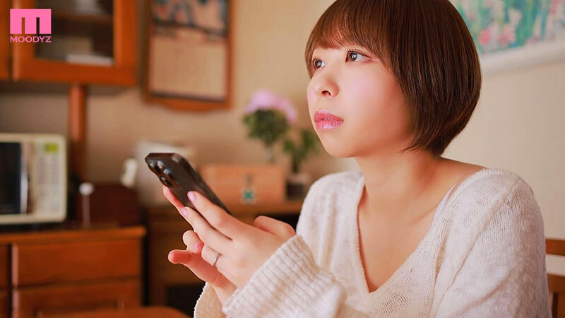 宍戸里帆 ビジュアル - 乳首びんびん巨乳妻 ボロ独身寮でガニ股オーガズム 宍戸里帆