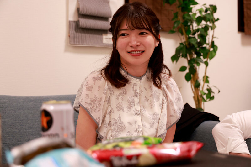 ノリの良い大学の同期は僕らのオナペットちゃん みんなで仲良くパコってます！ 同窓会で再会してエッチに盛り上がっちゃいました 画像1