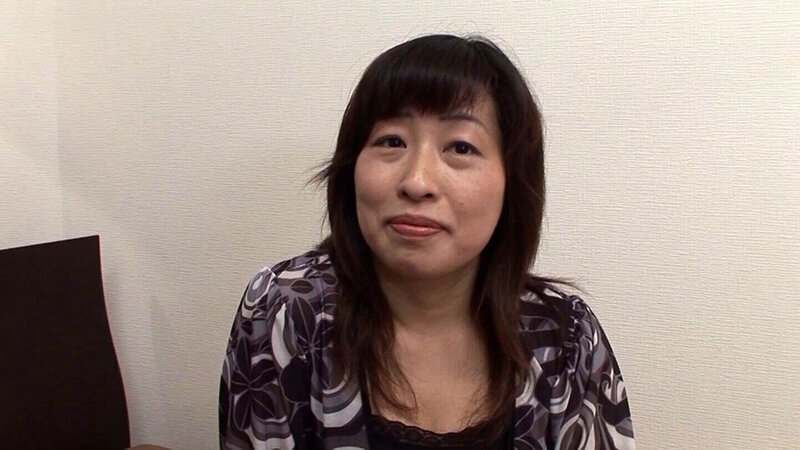 まだまだ女は終わってない！四十路を超えてもSEXしたい所帯持ちの素人奥様が旦那に内緒の中出しセックス！ 画像1