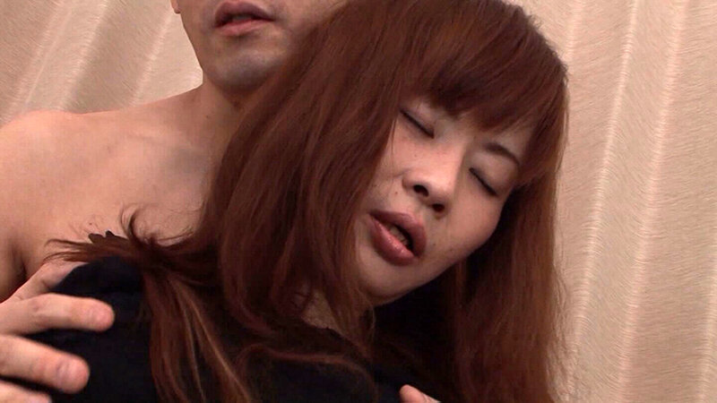 勇気を出して応募したけど緊張で震える熟女さん！緊張をほぐしてあげる為に乳首やアソコを舐めたら気分上々！中出しセックス！ 画像3