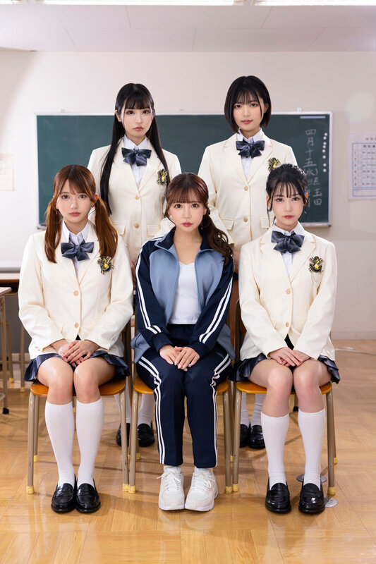 小那海あや、北岡果林、胡桃さくら、虹村ゆみ、逢月ひまり シーン19 - 【VR】【KMPVR-彩-1，000タイトル突破記念版】果てたら負け！何度射精してもクラスの女子が目の色を変えて僕をイカせまくる学園SEXバトルロワイヤル